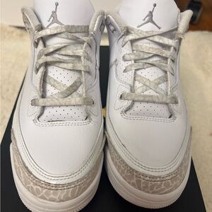 Jordan 3 retro size 1.5Y